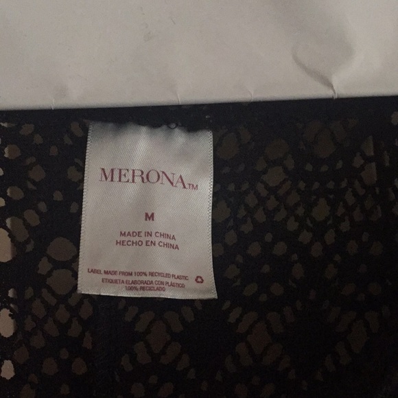 BLACK LACE BEACH COVER UP - Picture 4 of 4